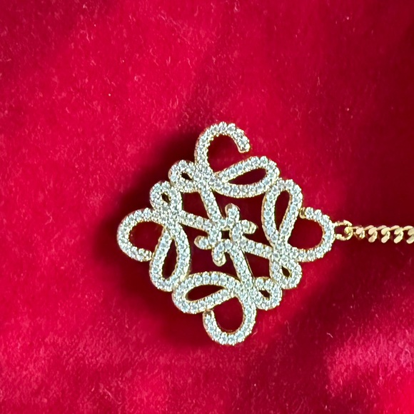 Loewe Gold Pavé Anagram Pendant Necklace - Picture 7 of 9